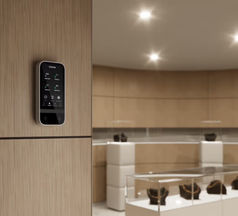 Wandthermostaat in moderne kamer.